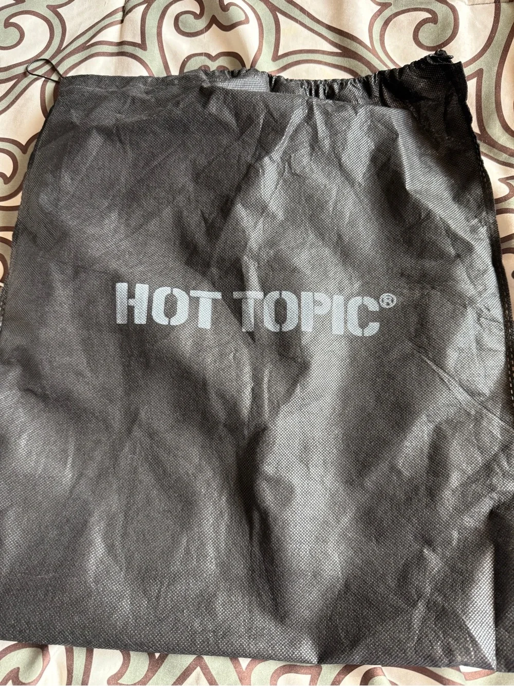 Hot Topic White Glitter Platform Sneakers with Rainbow Sole - Picture 4 of 5